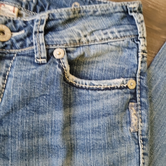 Nfs Sliver Jeans Suki Capri Light Wash, Size 27 - Picture 5 of 11